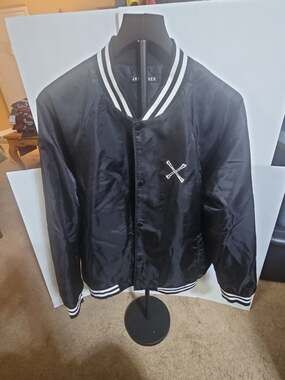 Jaywalker Bomber Jacket Size L Black Cross Bones Snap Front